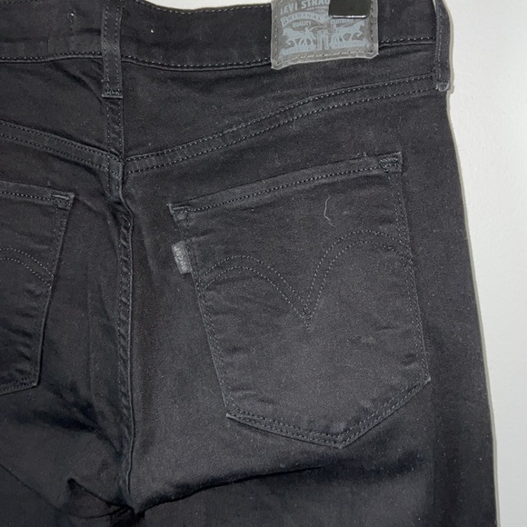 LEVI’s Classic Straight-Leg Jeans - Picture 9 of 12